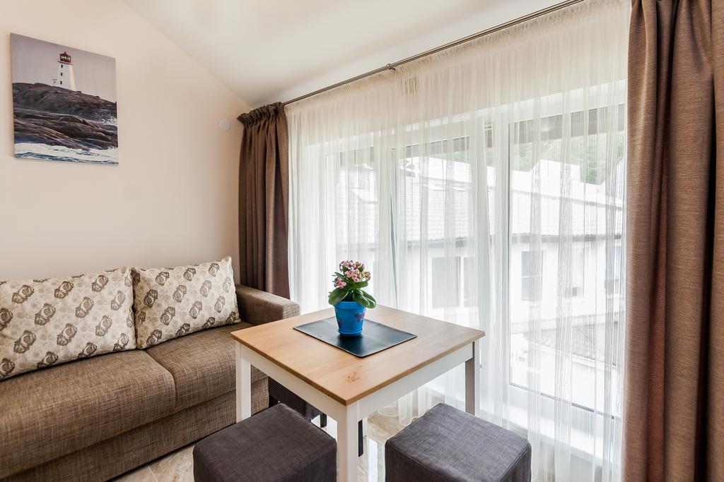 Prie Azuolo Apartment Juodkrante Ngoại thất bức ảnh